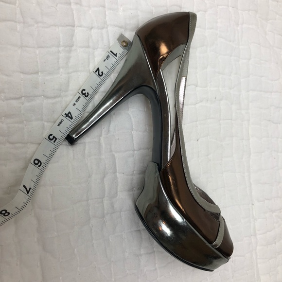 Guess Metallic Bronze and Silver Peep Toe Heels - Picture 8 of 8